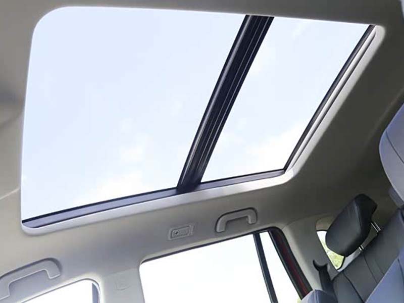 Panoramic Sunroof 2