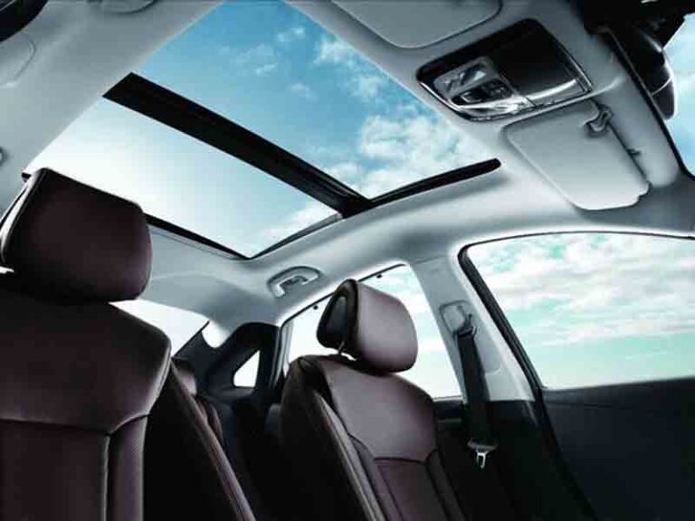 Sunroof vs Moonroof | What’s the Real Difference?