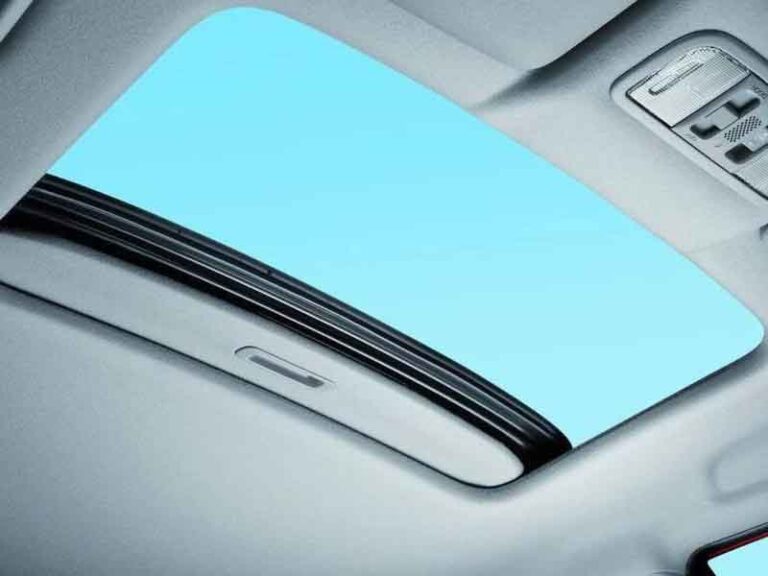 Why SUVs with Panoramic Sunroofs Are Perfect for Family