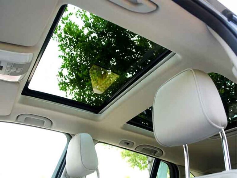 Why Choose a Universal Sunroof Manufacturer? 5 Benefits Every Car Owner Should Know