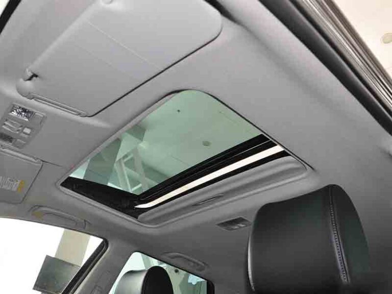 How to maintain the lifespan of an automotive sunroof glass