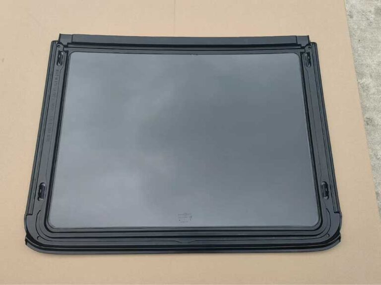 Three Key Factors to Consider When Buying Sunroof Glass