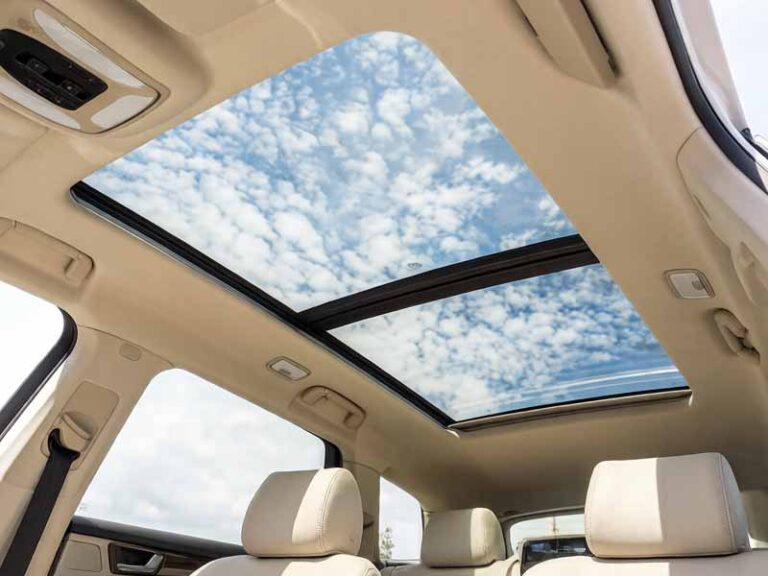 What Makes a Reliable automotive roof glass supplier?