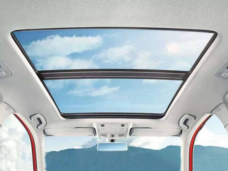 Top 5 Factors to Consider When Selecting a Custom Sunroof Glass Manufacturer