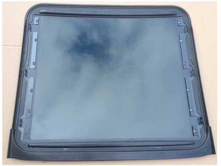 A Guide to Shipping and Customs Clearance for Auto Sunroof Glass from China